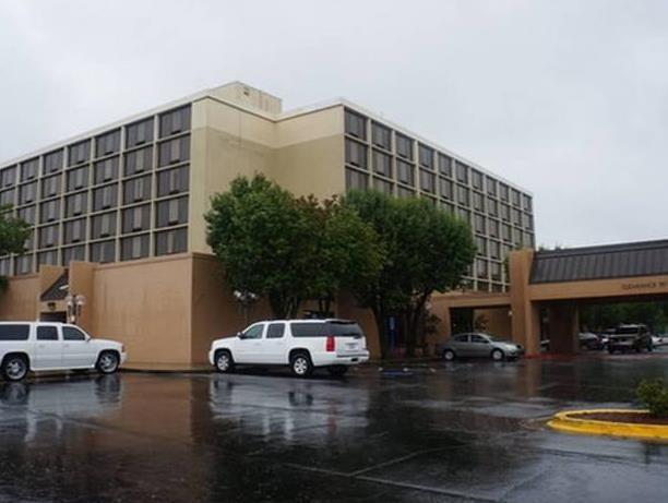 Ramada Plaza By Wyndham Atlanta Airport Hotel