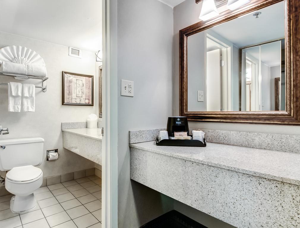 Ramada Plaza By Wyndham Atlanta Airport College Park