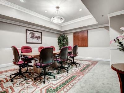 Hotel Ramada Plaza By Wyndham Atlanta Airport College Park