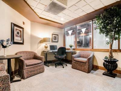 Hotel Ramada Plaza By Wyndham Atlanta Airport 2*